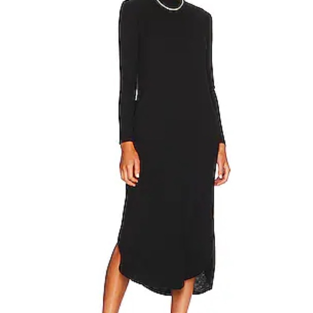 NWT Sutton Midi Dress in Black
SHOW ME YOUR MUMU